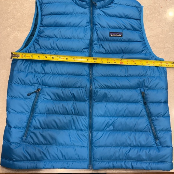 Patagonia Vibrant Blue Quilted Vest - Picture 5 of 5
